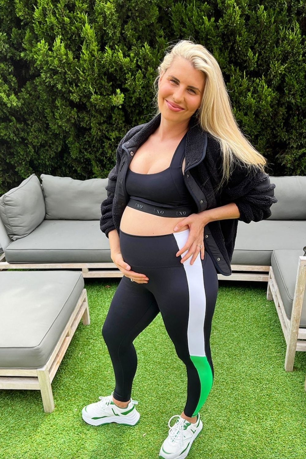 tiffiny-hall-pregnant-second-baby