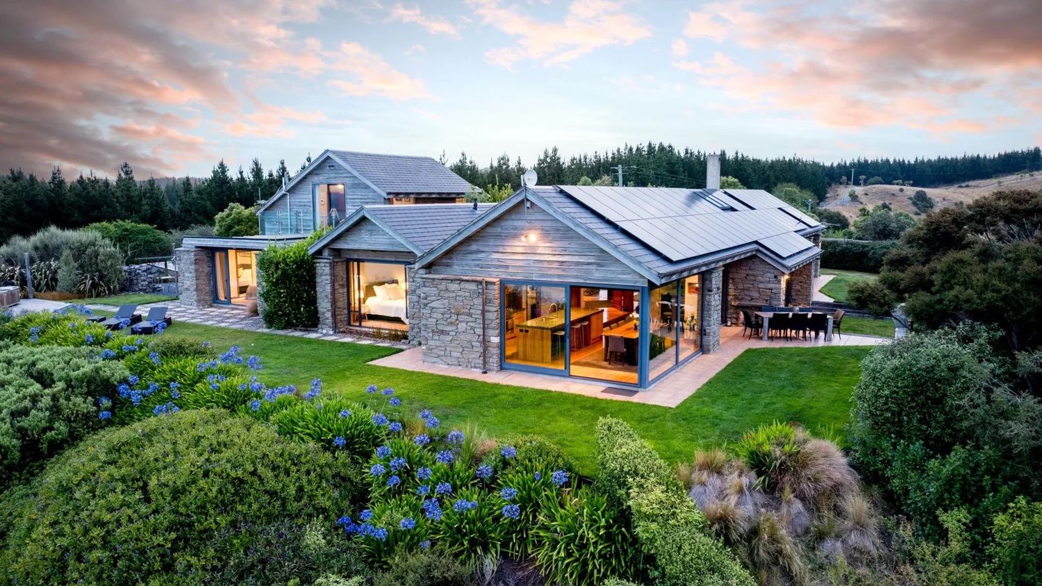 Rural home in Dunedin, New Zealand