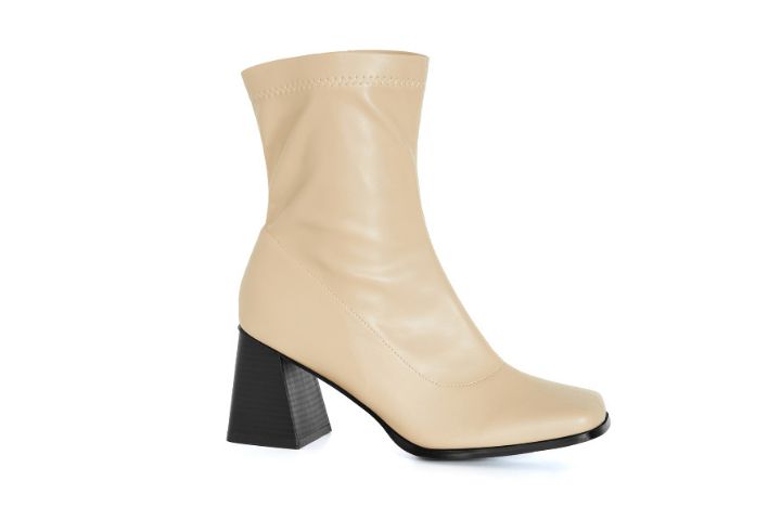 City Chic Wide Fit Robbie Ankle Boot in Bone