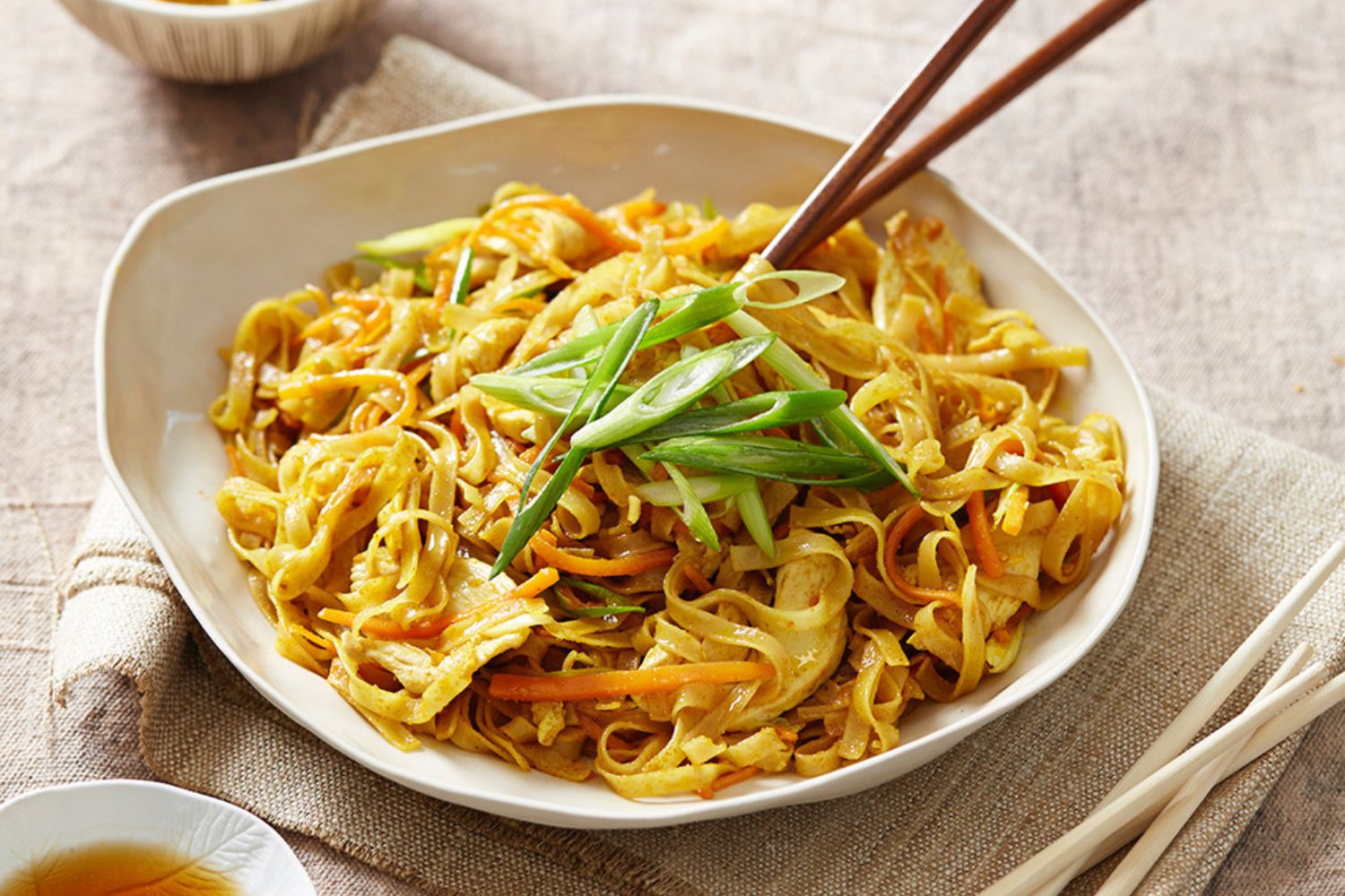 fried-curried-chicken-noodles