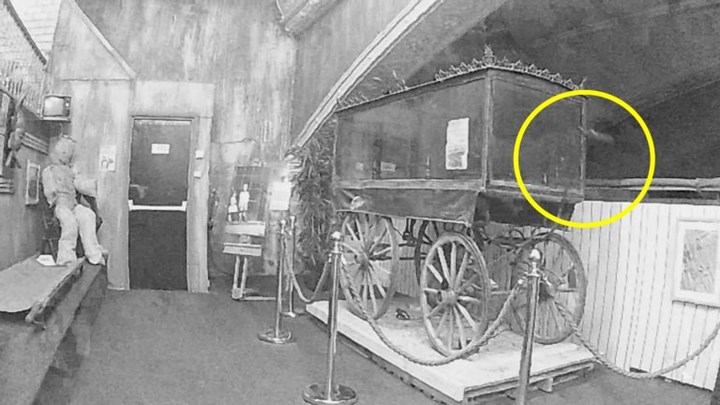 Ghost video spirit appears to lift handle of abandoned hearse
