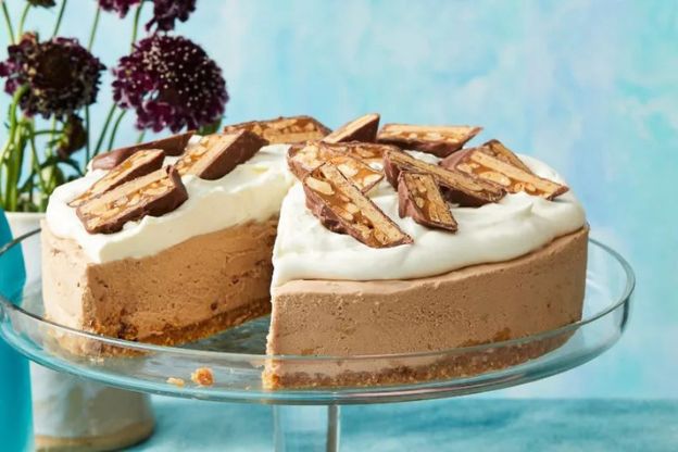 Nutty Snickers cheesecake recipe