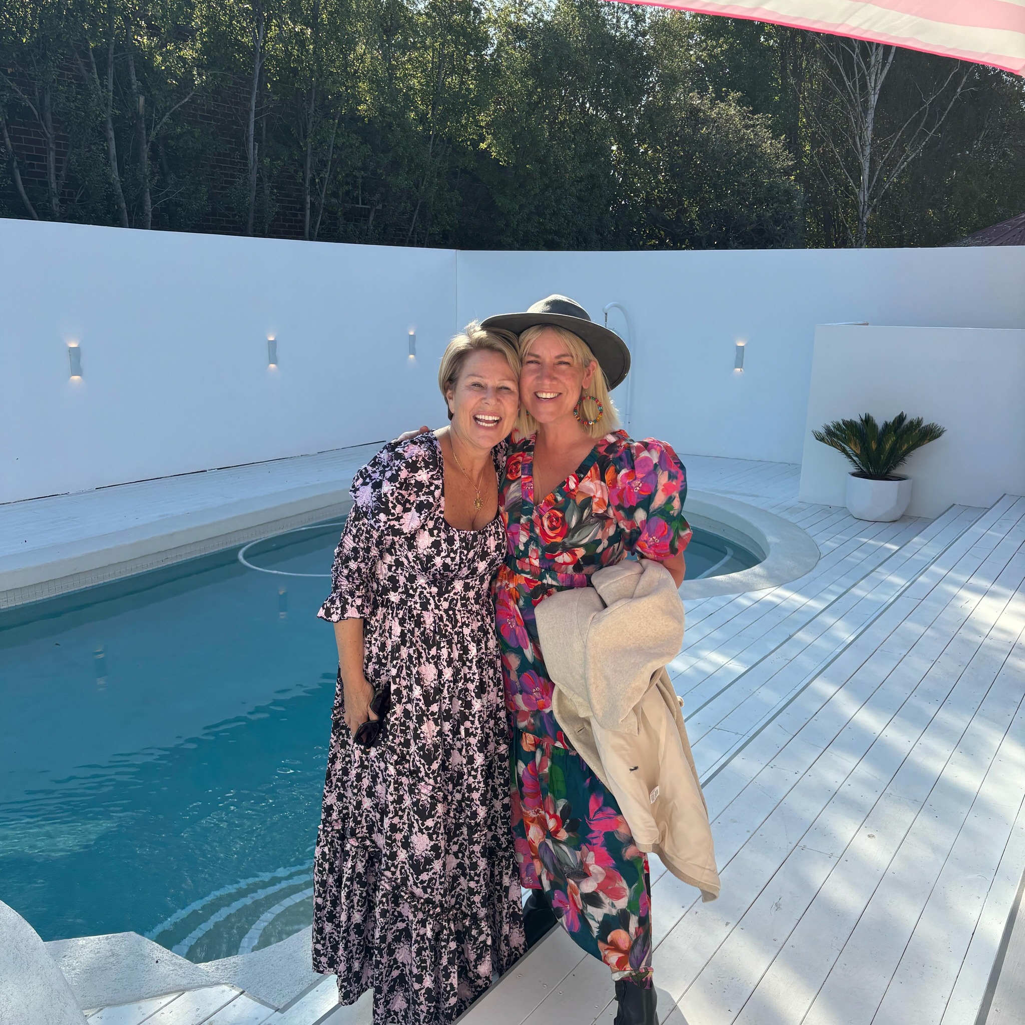 lucinda light julia morris