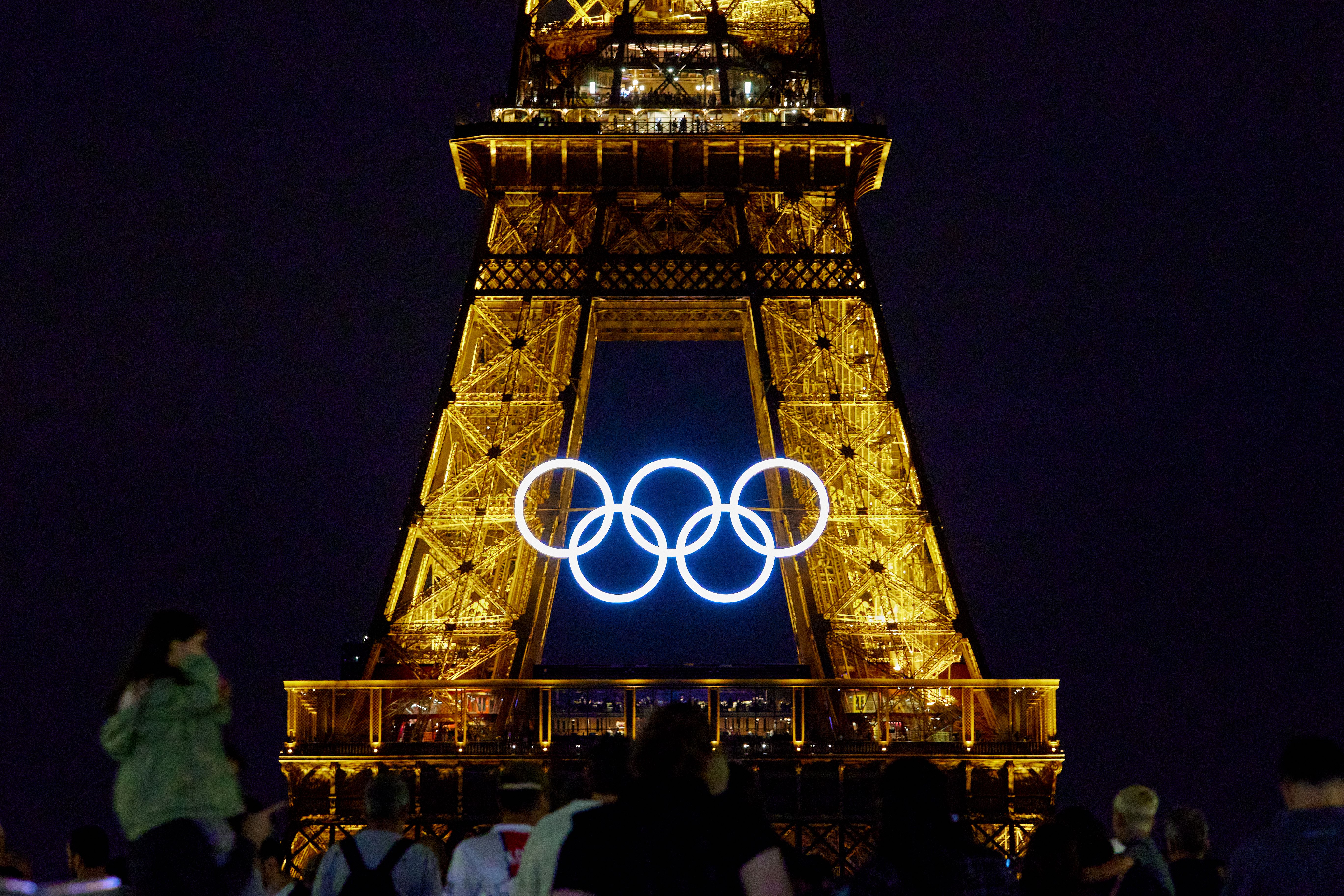 paralympics rings eiffel tower