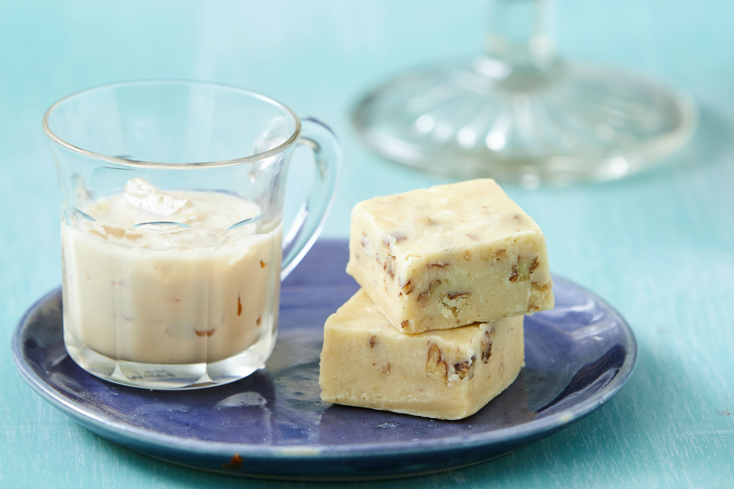 This decadent Bailey’s fudge is the perfect adults-only treat