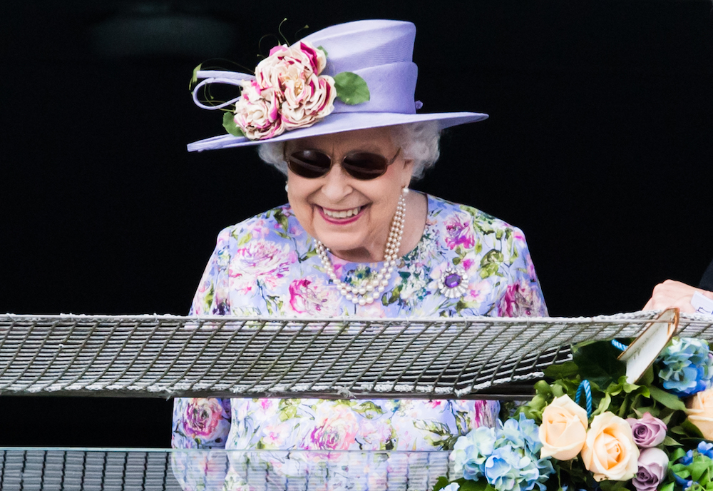 Queen refuses essential operation despite agonising pain | New Idea